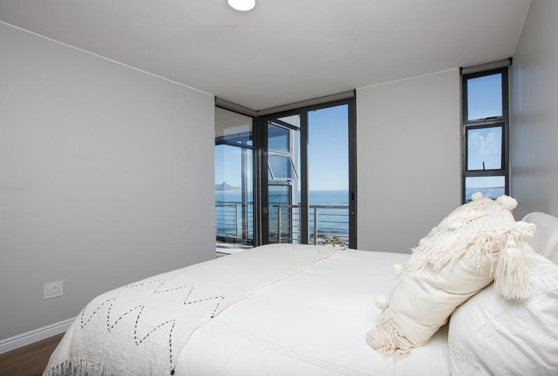 2 Bedroom Property for Sale in Bloubergstrand Western Cape